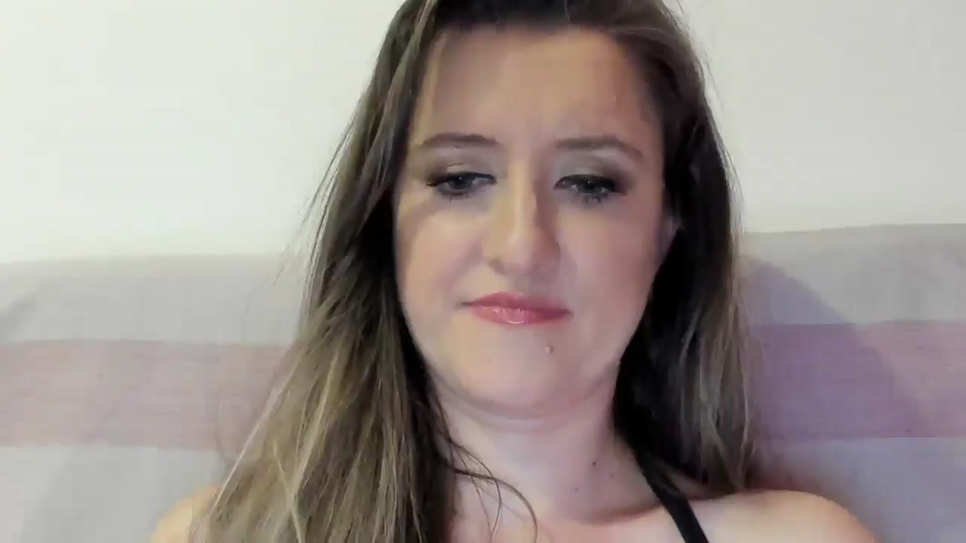 Gallery image thumbnail from BestDream's myfreecams stream on, 06/29/2025, 20:13 image 5 of 20