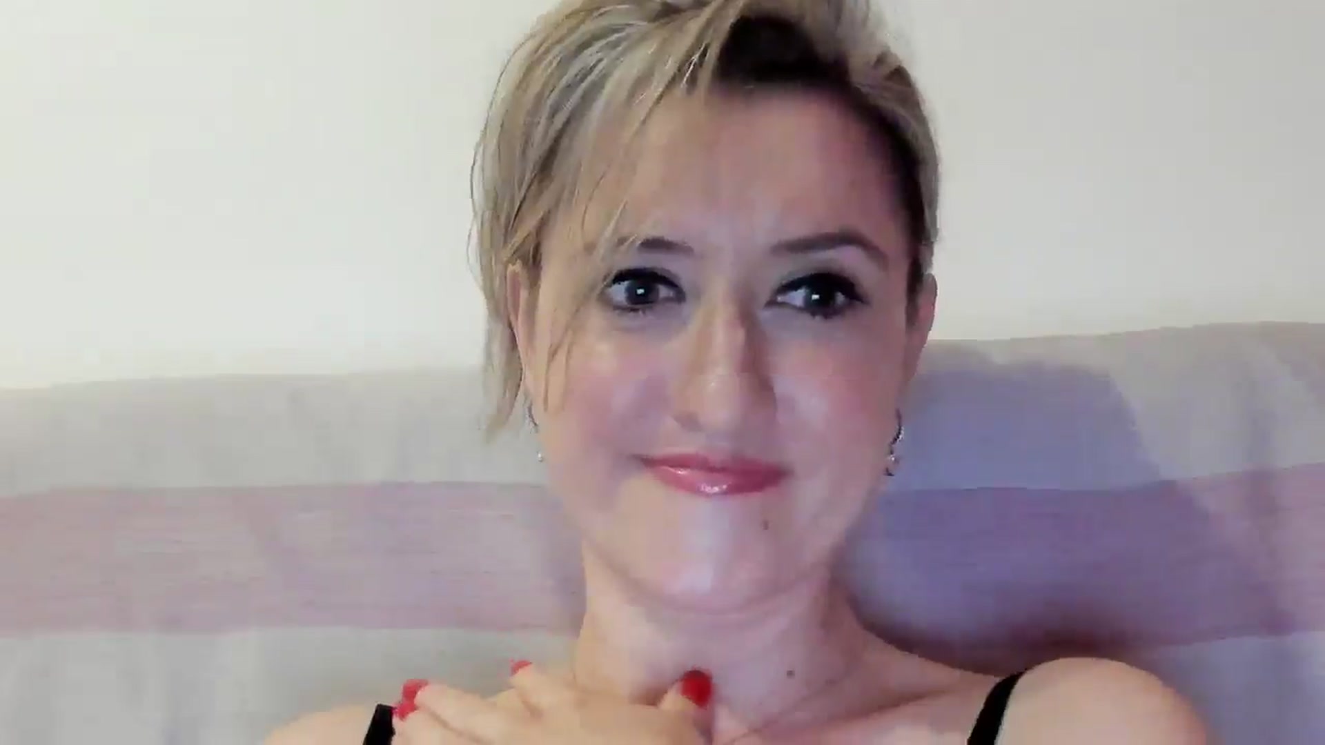 Gallery image thumbnail from BestDream's myfreecams stream on, 06/30/2025, 20:14 image 20 of 20