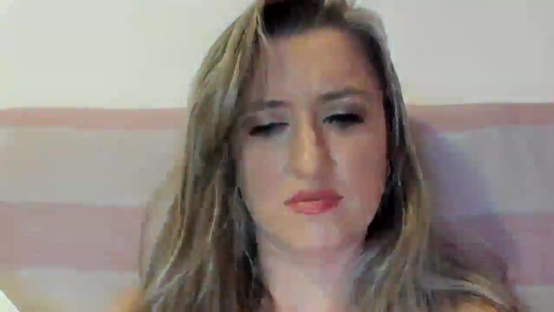 Gallery image thumbnail from BestDream's myfreecams stream on, 07/01/2025, 21:09 image 19 of 20