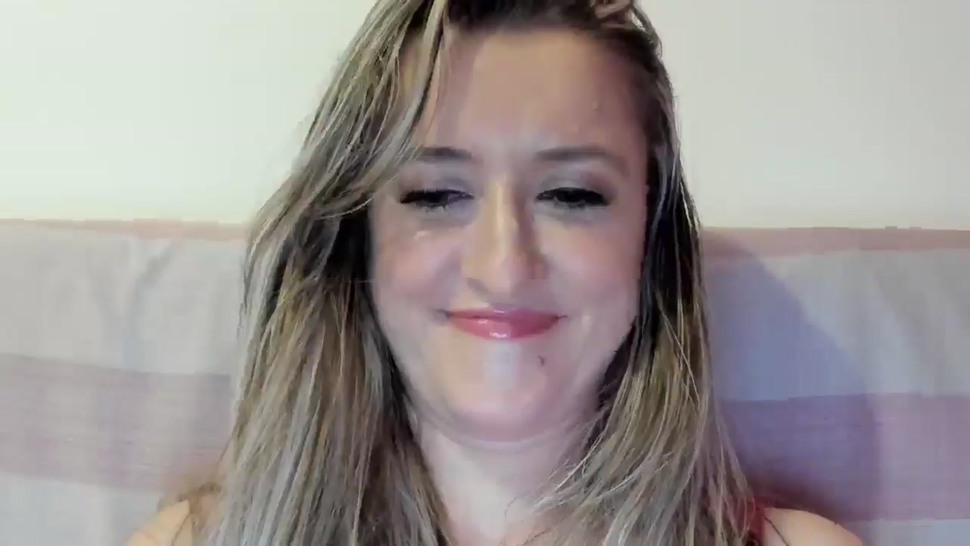 Gallery image thumbnail from BestDream's myfreecams stream on, 07/02/2025, 22:26 image 6 of 20