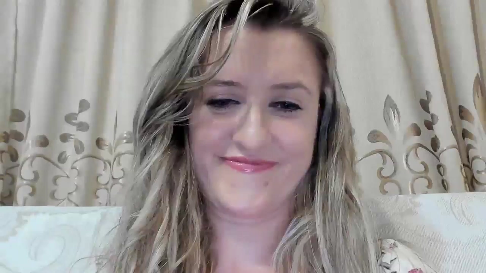 Gallery image thumbnail from BestDream's myfreecams stream on, 07/05/2025, 23:41 image 13 of 20