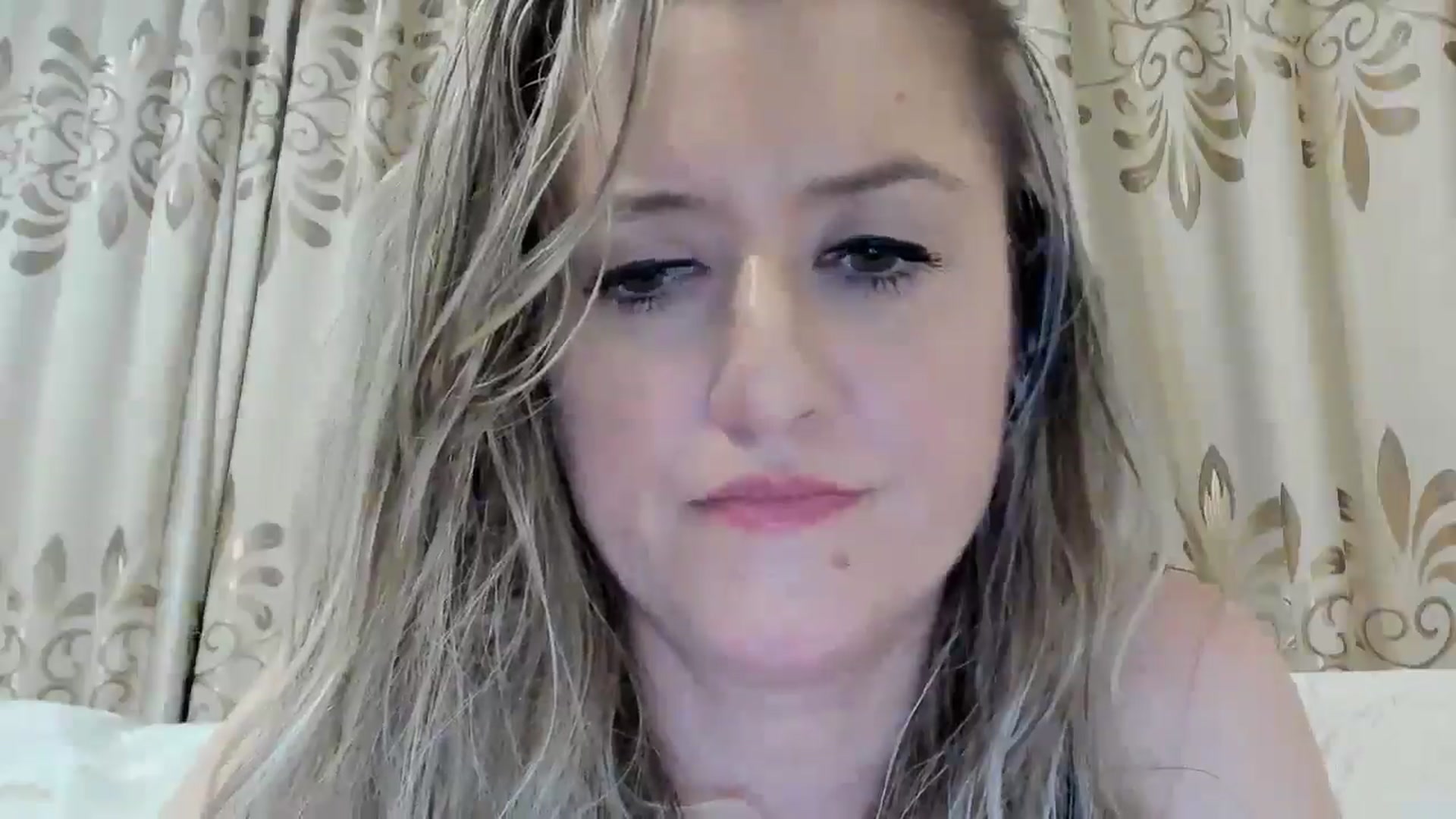 Gallery image thumbnail from BestDream's myfreecams stream on, 07/07/2025, 01:43 image 18 of 20