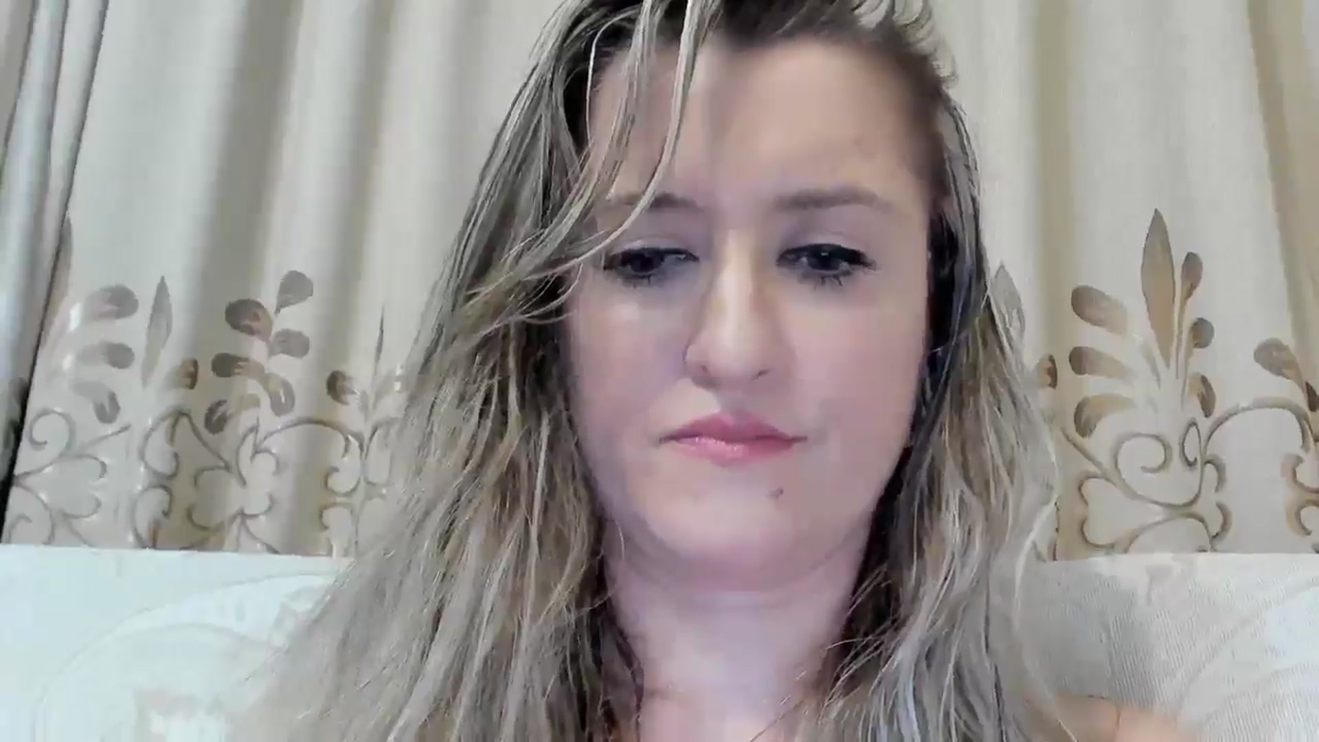 Gallery image thumbnail from BestDream's myfreecams stream on, 07/07/2025, 01:43 image 14 of 20
