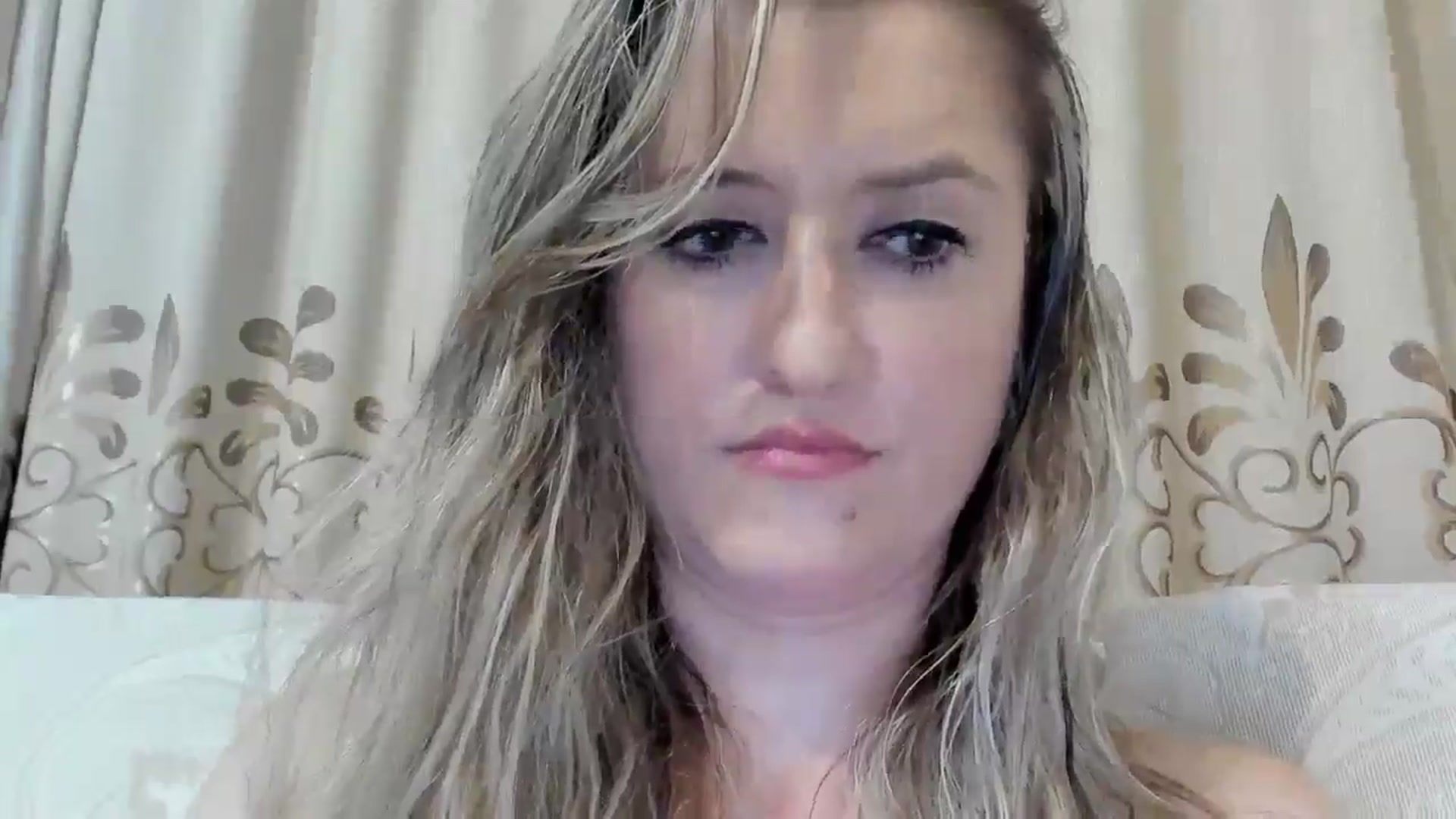 Gallery image thumbnail from BestDream's myfreecams stream on, 07/07/2025, 01:43 image 4 of 20