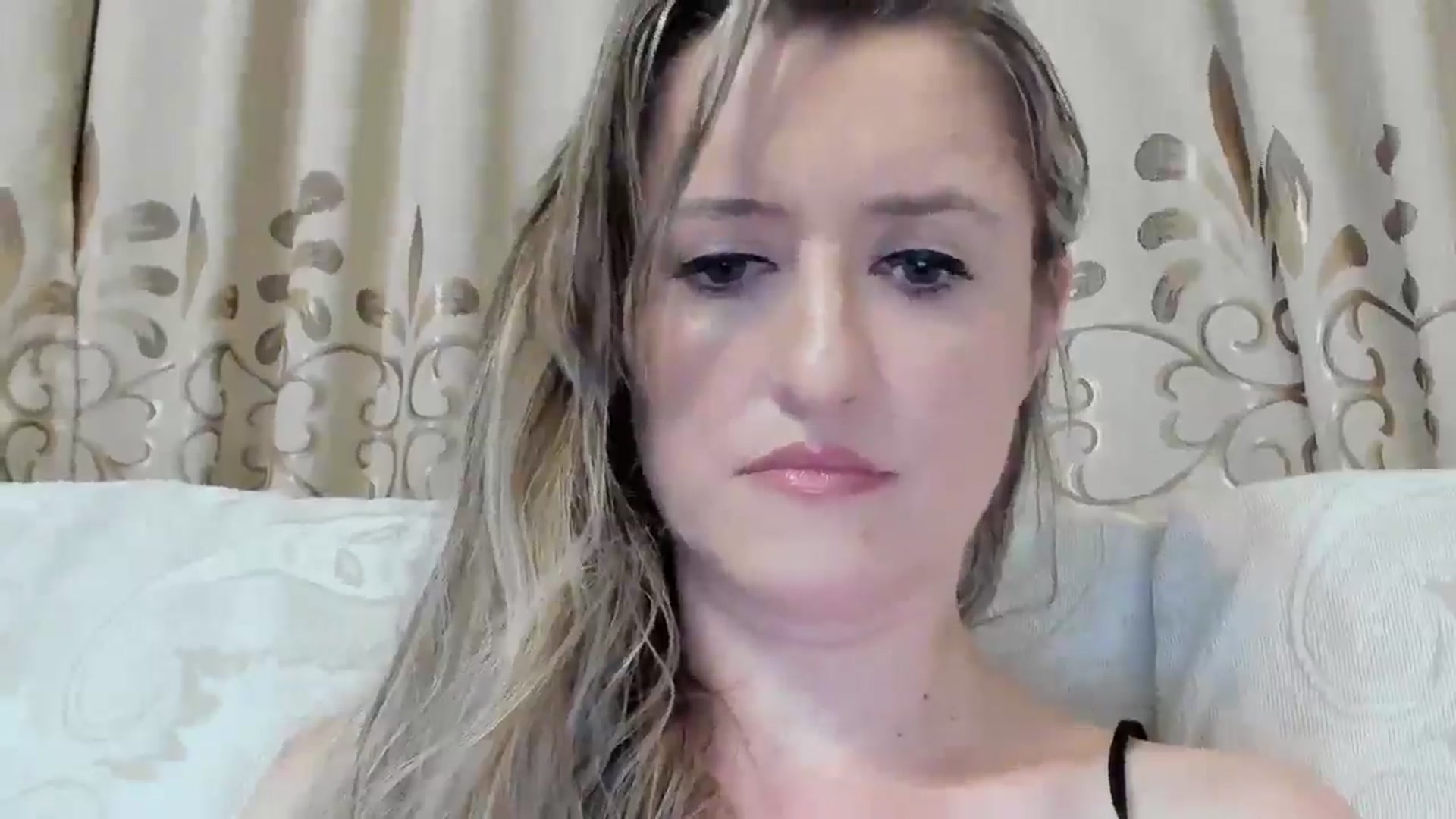 Gallery image thumbnail from BestDream's myfreecams stream on, 07/07/2025, 23:50 image 15 of 20