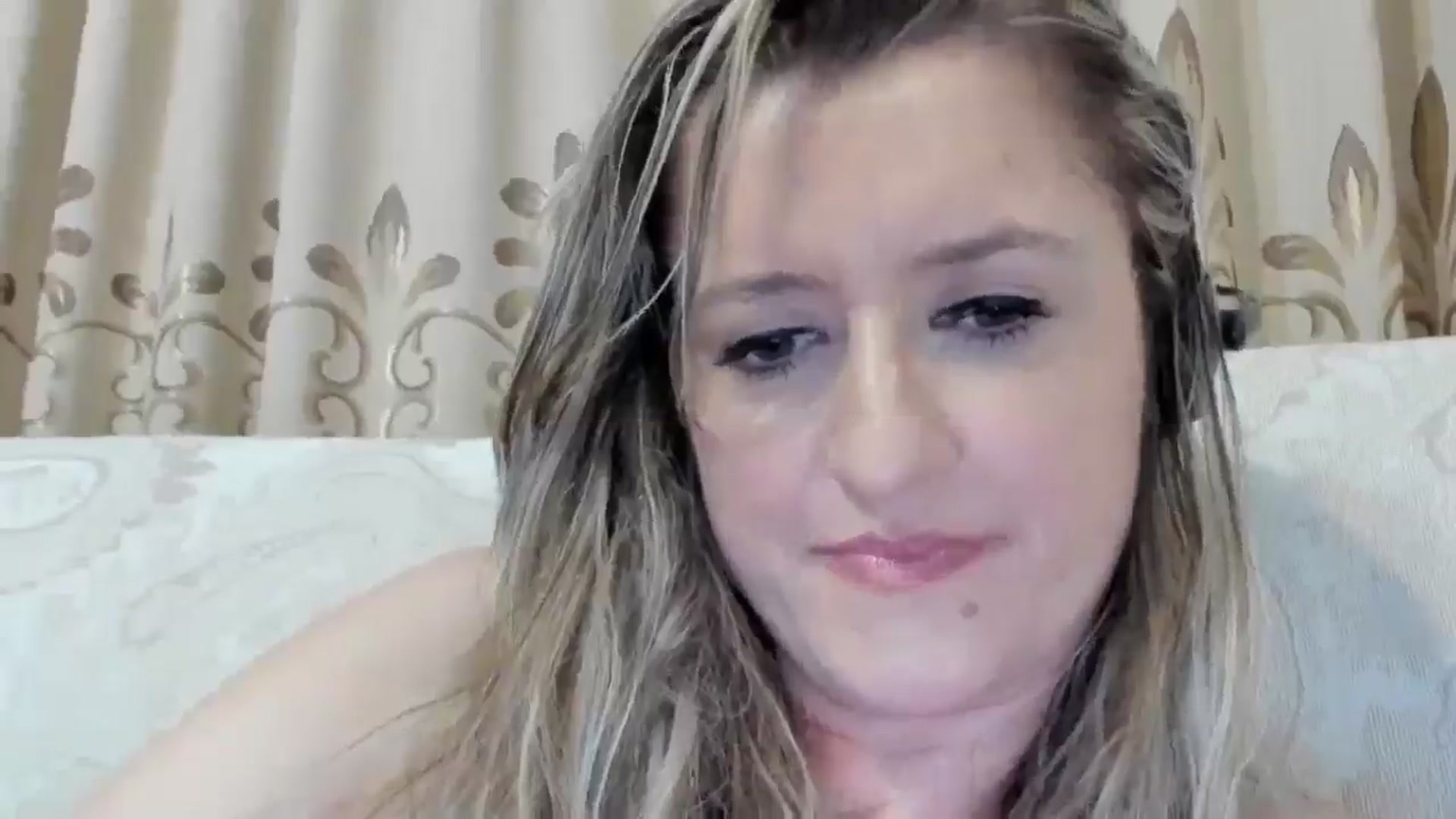 Gallery image thumbnail from BestDream's myfreecams stream on, 07/08/2025, 01:20 image 7 of 20