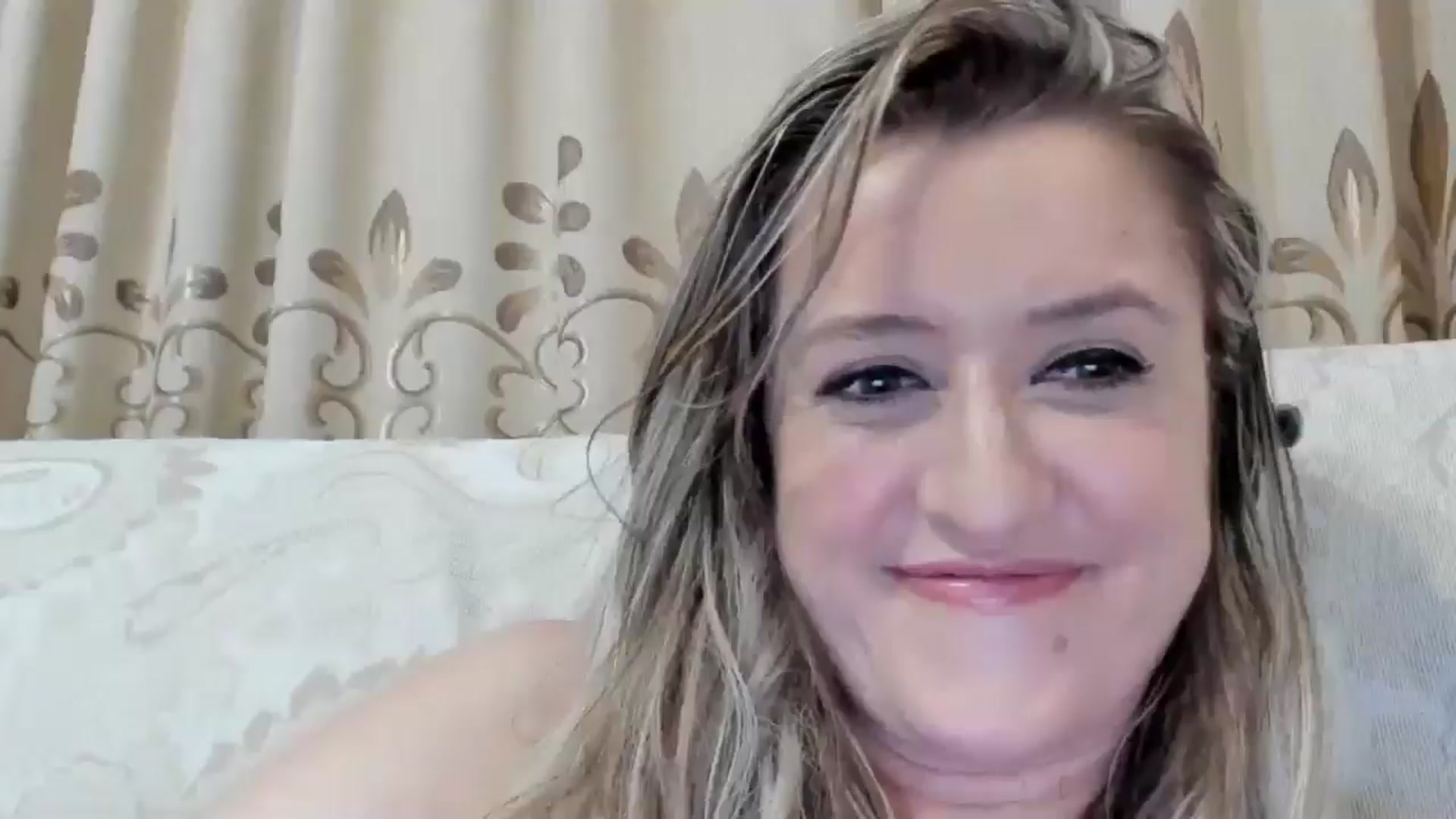 Gallery image thumbnail from BestDream's myfreecams stream on, 07/08/2025, 01:20 image 14 of 20