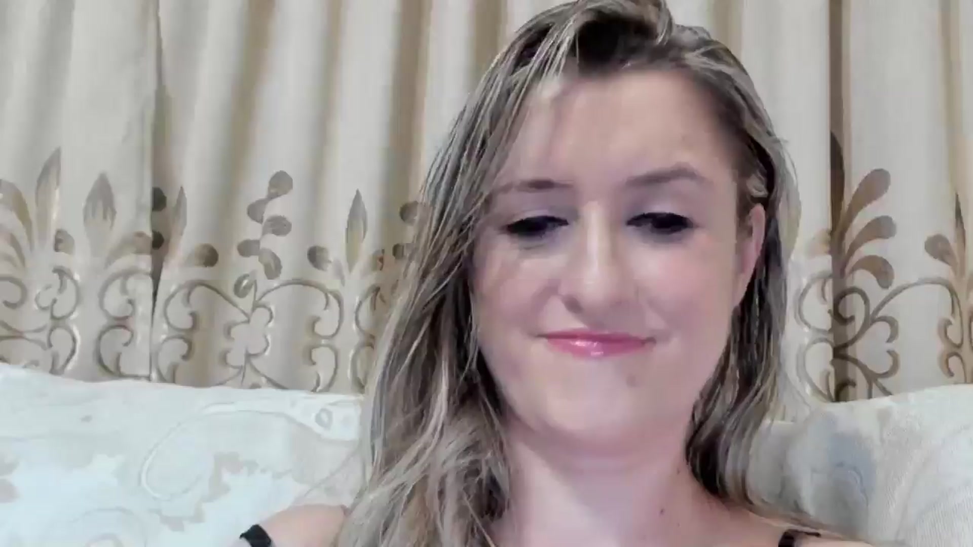 Gallery image thumbnail from BestDream's myfreecams stream on, 07/10/2025, 24:17 image 6 of 20
