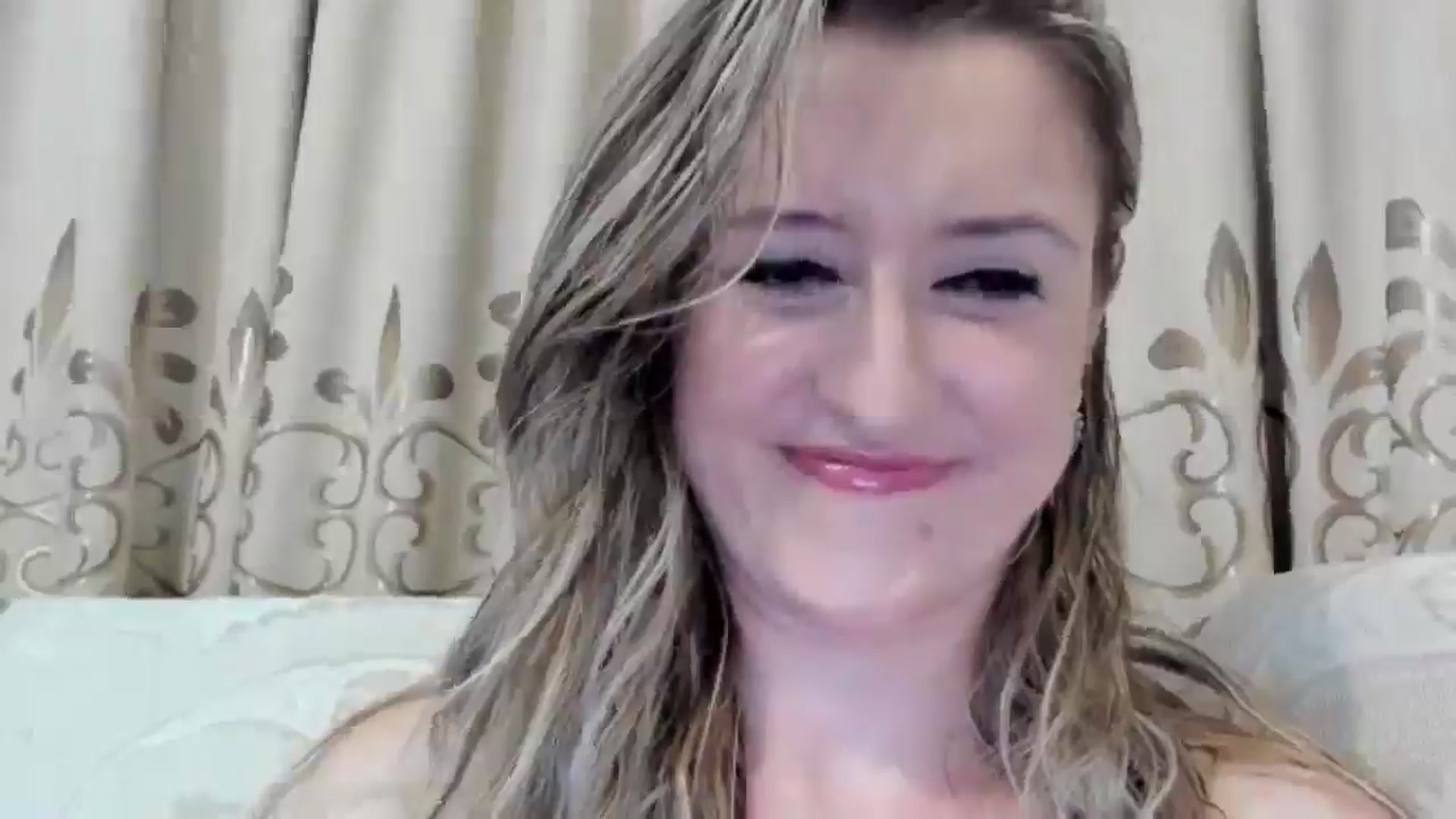 Gallery image thumbnail from BestDream's myfreecams stream on, 07/16/2025, 23:00 image 9 of 20