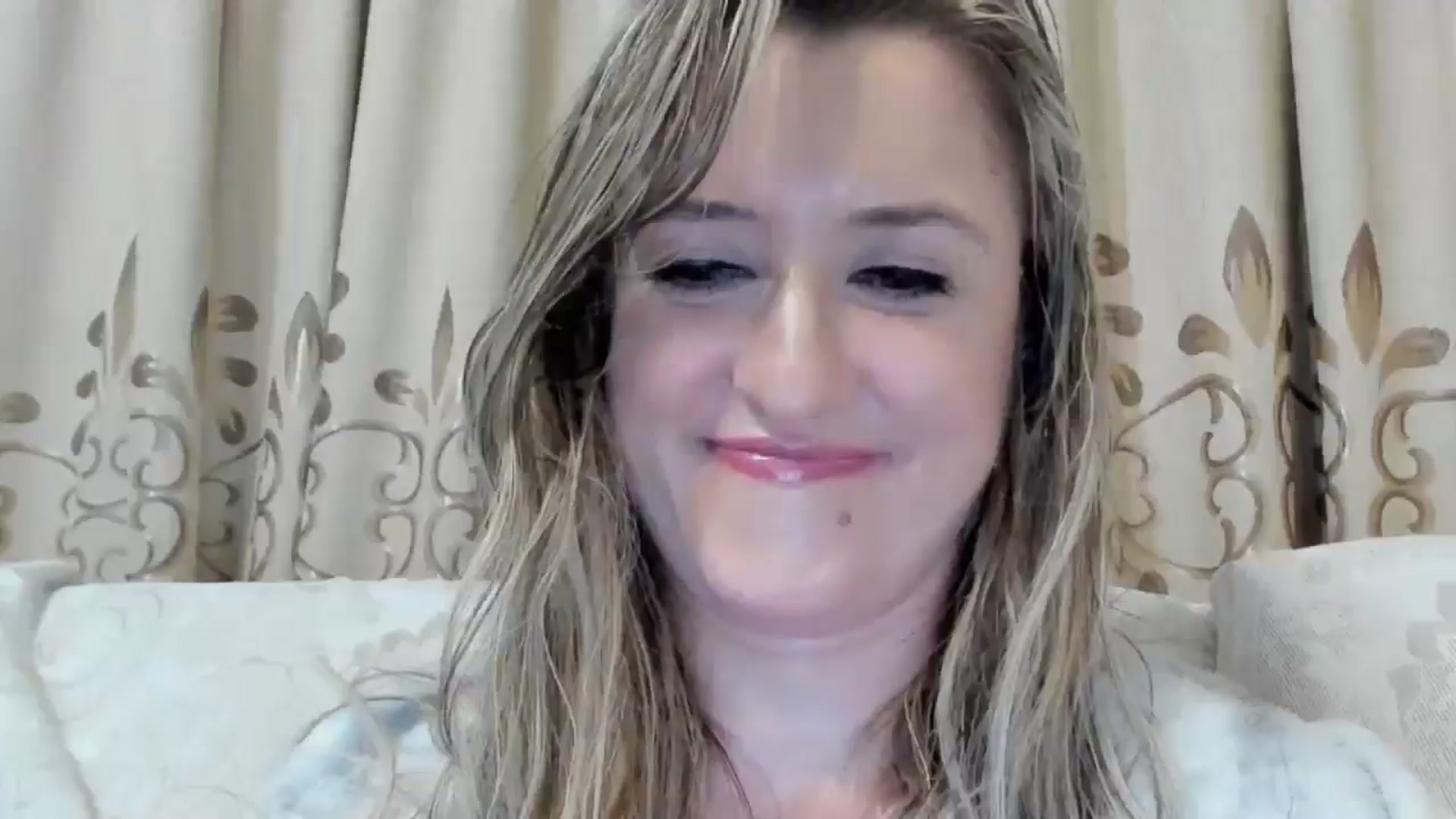 Gallery image thumbnail from BestDream's myfreecams stream on, 07/17/2025, 02:04 image 8 of 20