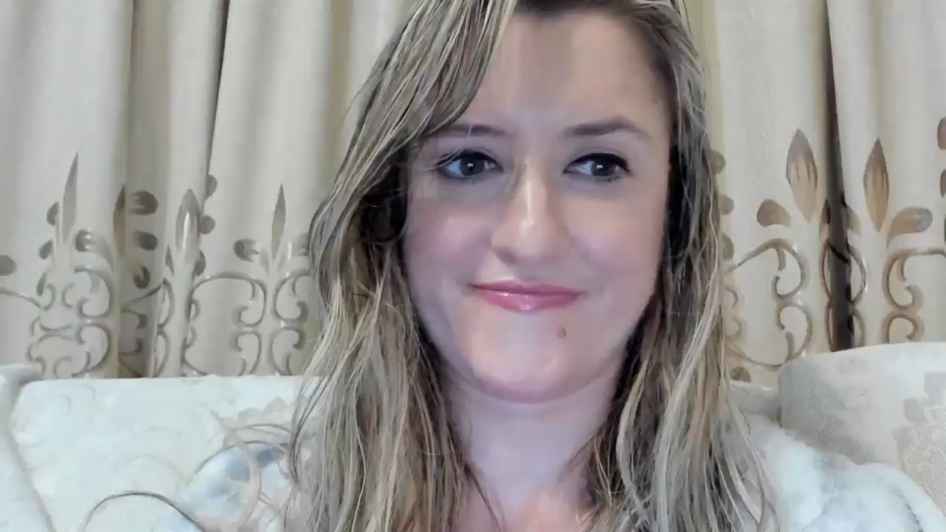 Gallery image thumbnail from BestDream's myfreecams stream on, 07/17/2025, 02:04 image 4 of 20