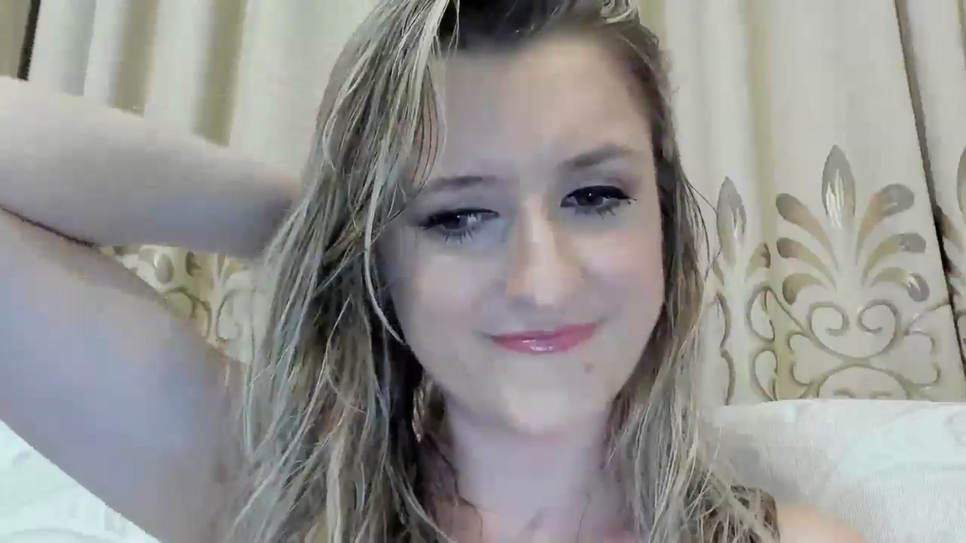 Gallery image thumbnail from BestDream's myfreecams stream on, 07/17/2025, 21:03 image 5 of 20