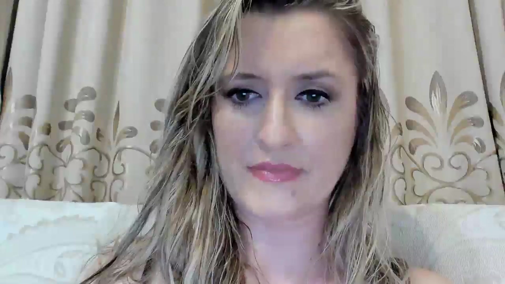Gallery image thumbnail from BestDream's myfreecams stream on, 07/17/2025, 21:03 image 10 of 20
