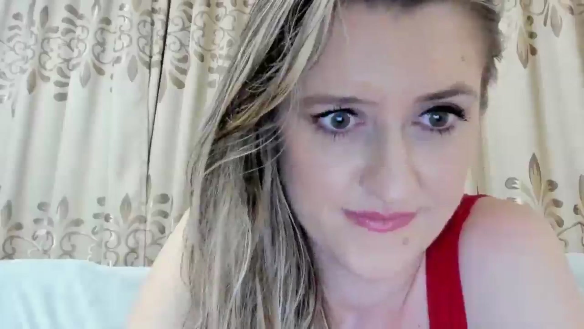 Gallery image thumbnail from BestDream's myfreecams stream on, 07/19/2025, 02:07 image 3 of 20