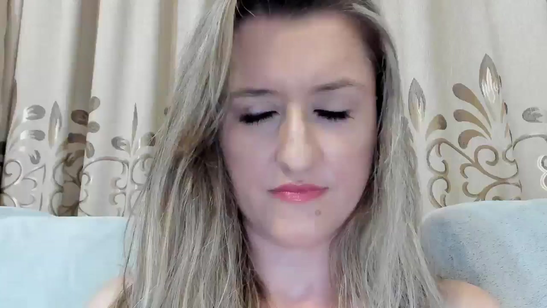 Gallery image thumbnail from BestDream's myfreecams stream on, 07/20/2025, 21:32 image 11 of 20