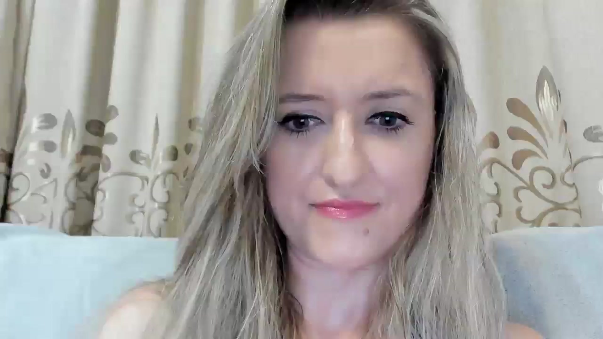 Gallery image thumbnail from BestDream's myfreecams stream on, 07/20/2025, 21:45 image 1 of 20