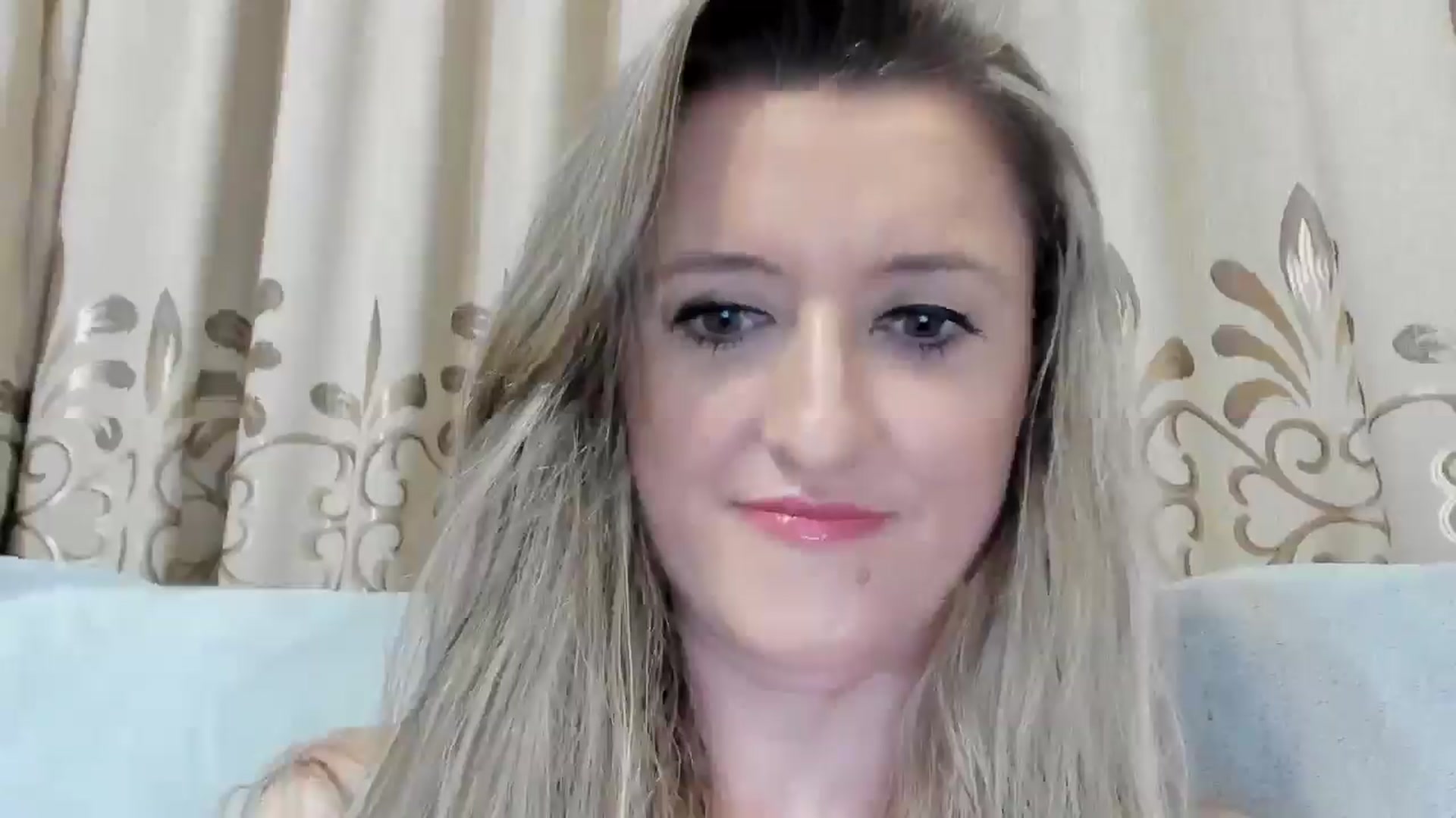 Gallery image thumbnail from BestDream's myfreecams stream on, 07/20/2025, 21:45 image 5 of 20
