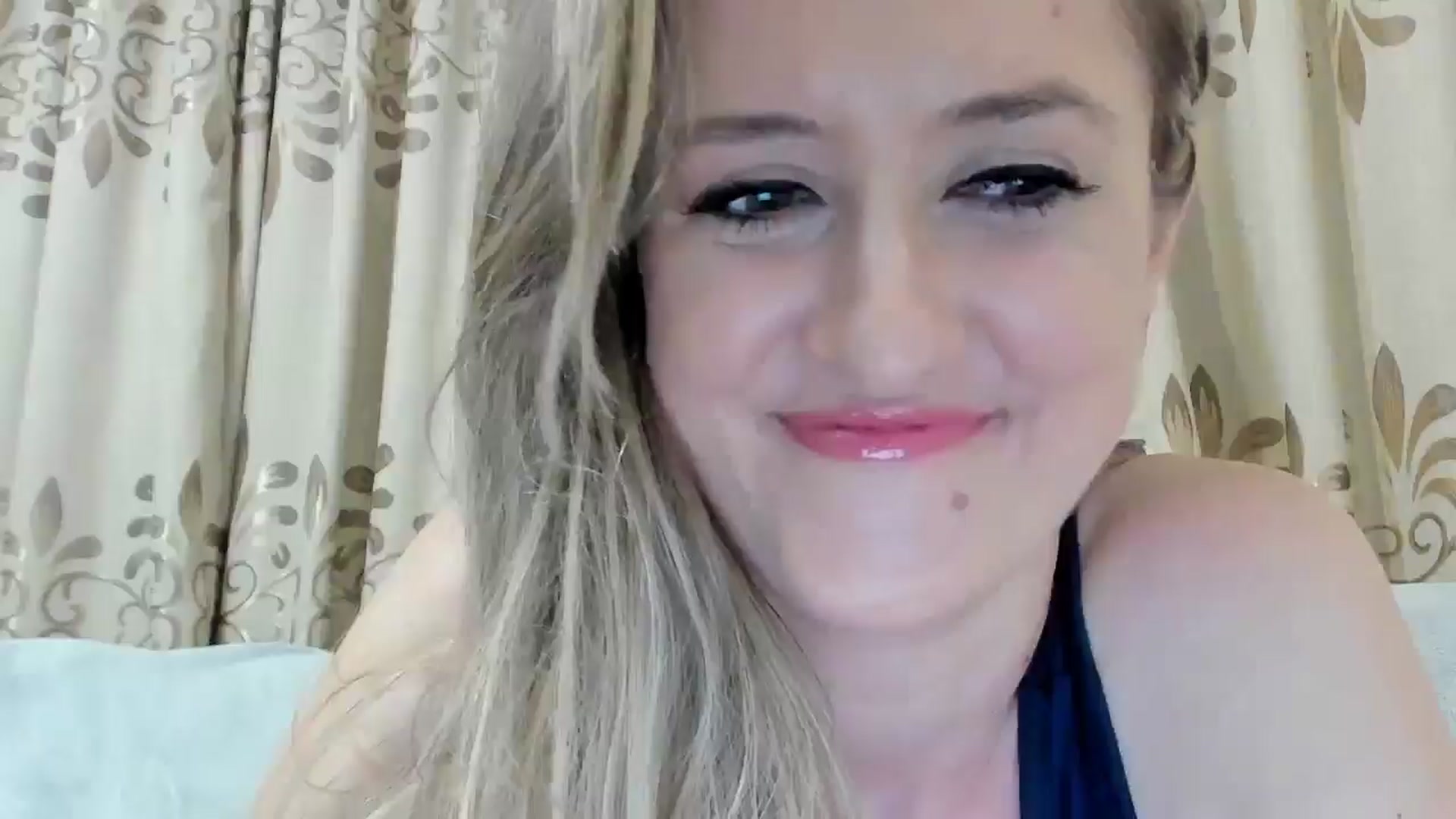 Gallery image thumbnail from BestDream's myfreecams stream on, 07/20/2025, 22:00 image 10 of 20