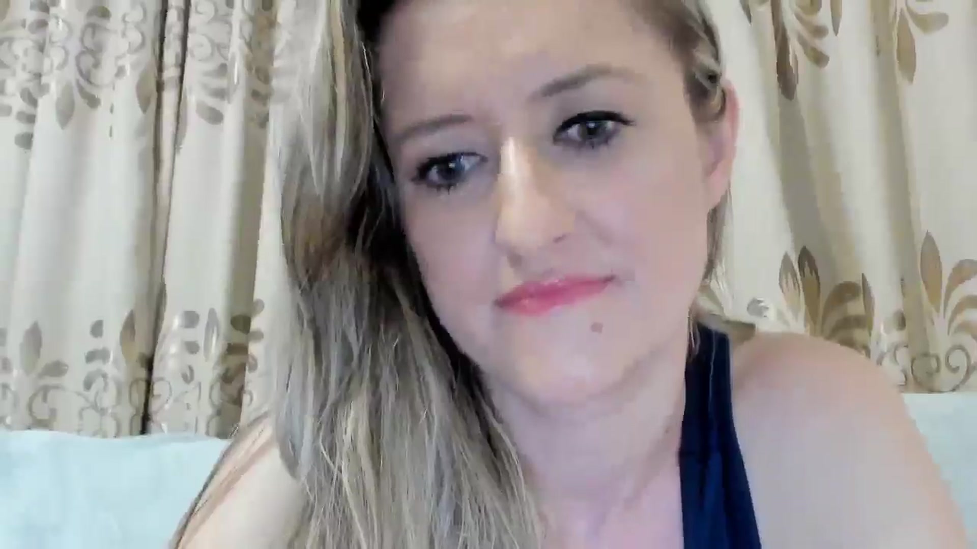 Gallery image thumbnail from BestDream's myfreecams stream on, 07/20/2025, 22:00 image 19 of 20