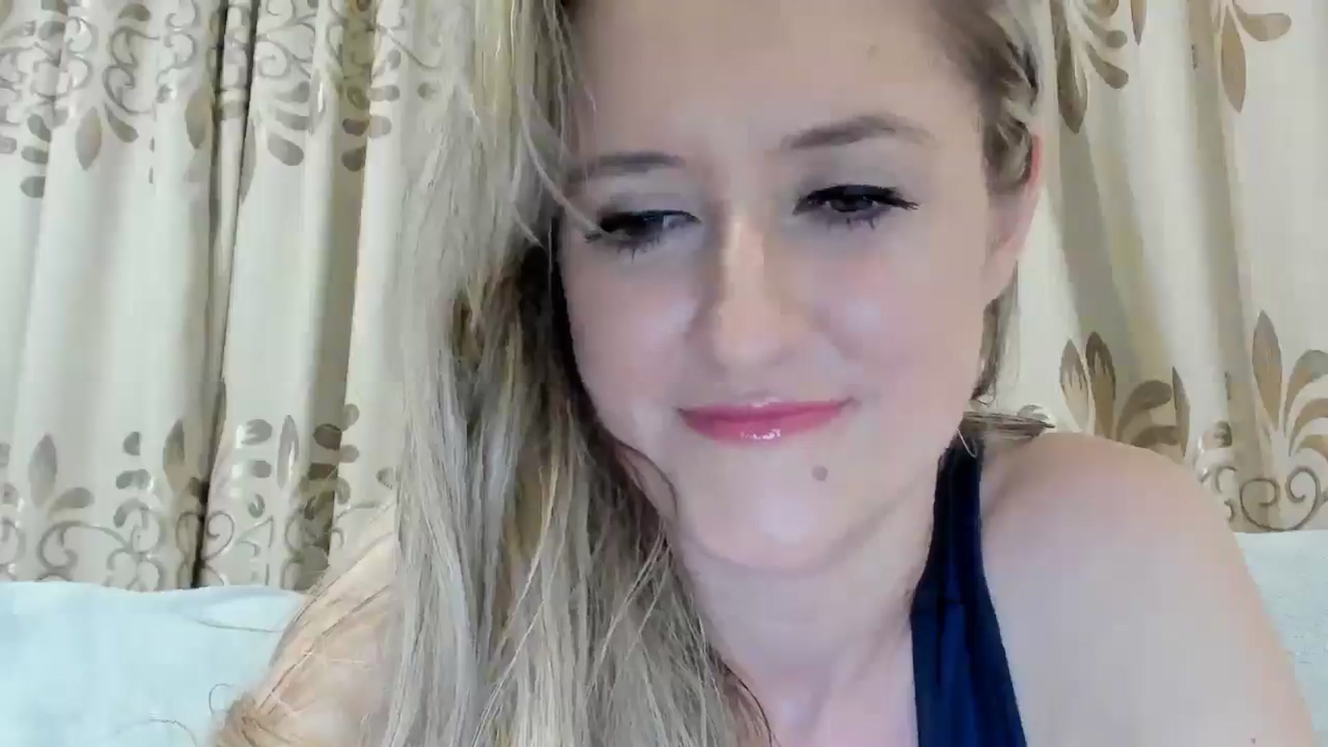Gallery image thumbnail from BestDream's myfreecams stream on, 07/20/2025, 22:00 image 7 of 20