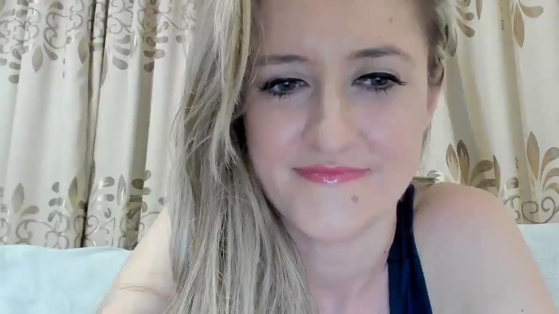 Gallery image thumbnail from BestDream's myfreecams stream on, 07/20/2025, 22:00 image 14 of 20