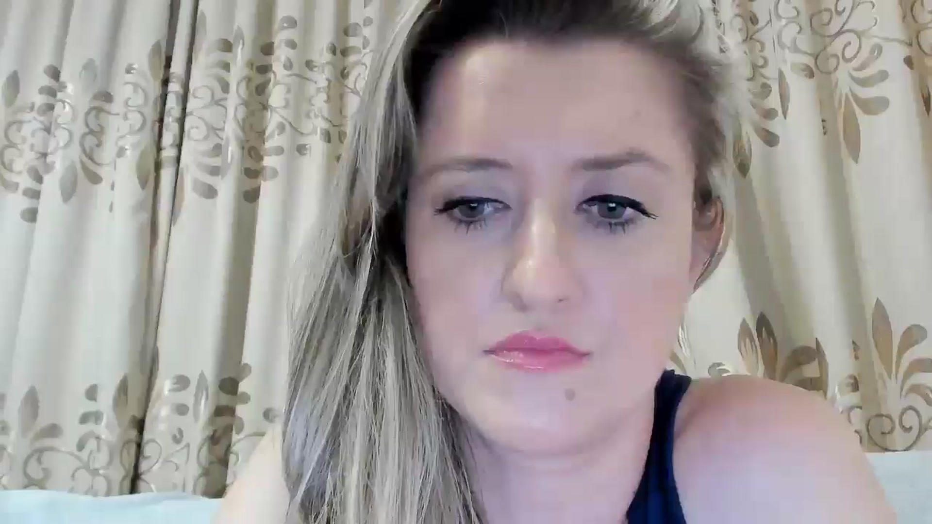 Gallery image thumbnail from BestDream's myfreecams stream on, 07/20/2025, 23:30 image 12 of 20