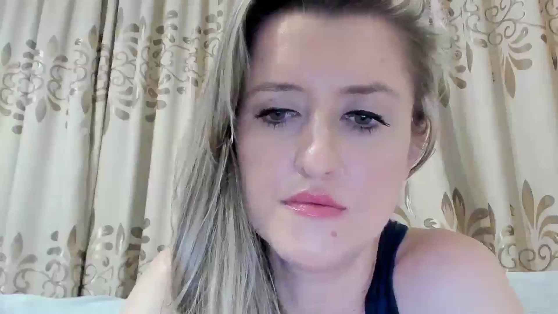 Gallery image thumbnail from BestDream's myfreecams stream on, 07/20/2025, 23:30 image 14 of 20