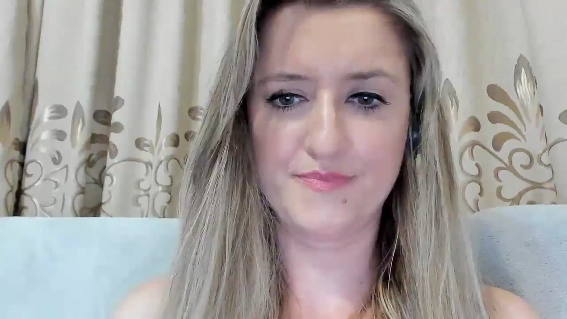 Gallery image thumbnail from BestDream's myfreecams stream on, 07/21/2025, 01:06 image 19 of 20