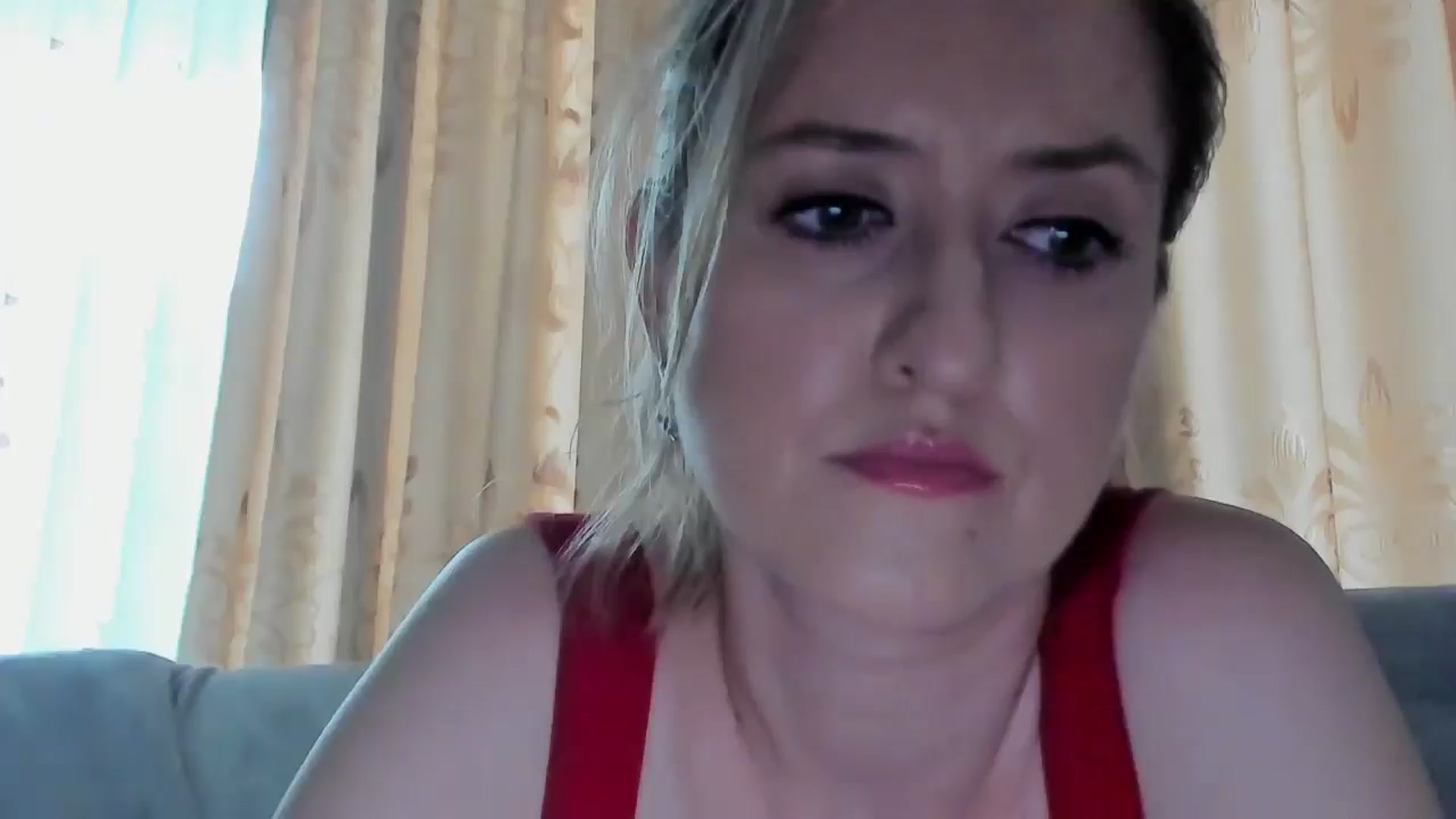 Gallery image thumbnail from BestDream's myfreecams stream on, 07/21/2025, 17:03 image 16 of 20