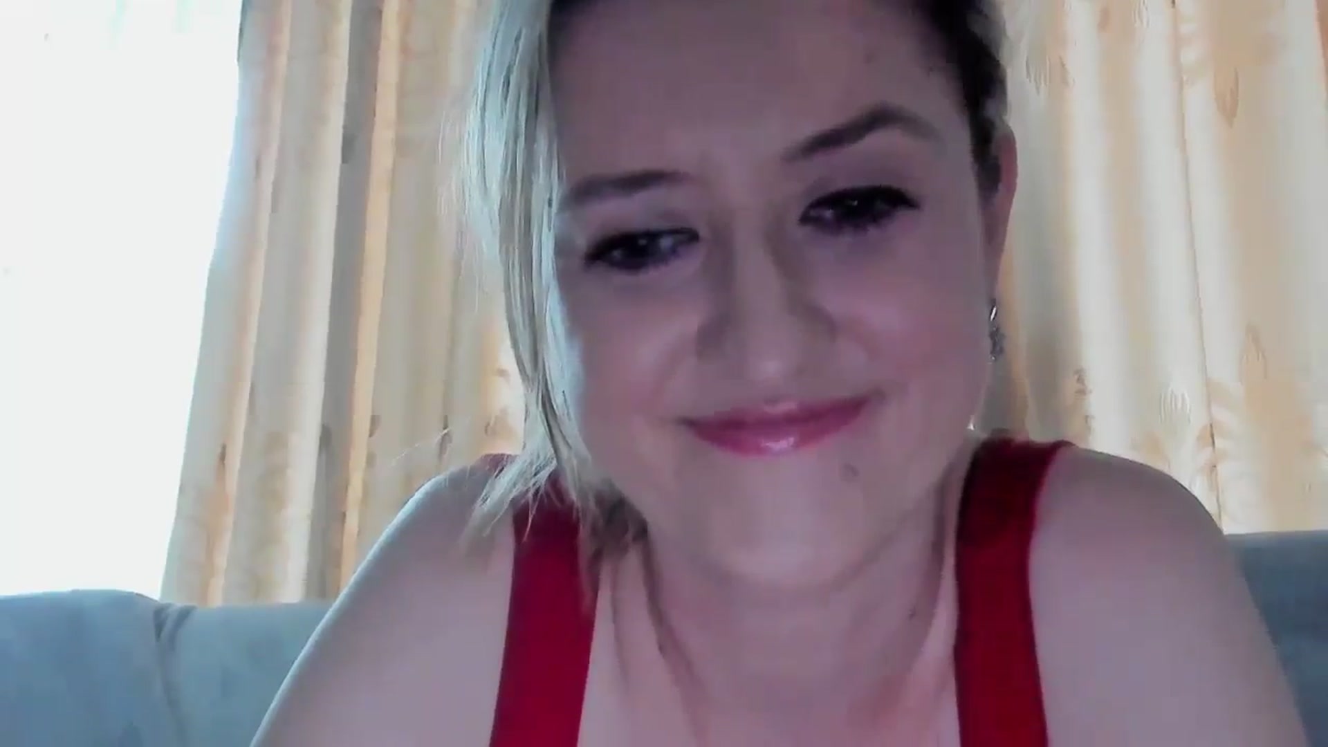 Gallery image thumbnail from BestDream's myfreecams stream on, 07/21/2025, 17:03 image 4 of 20