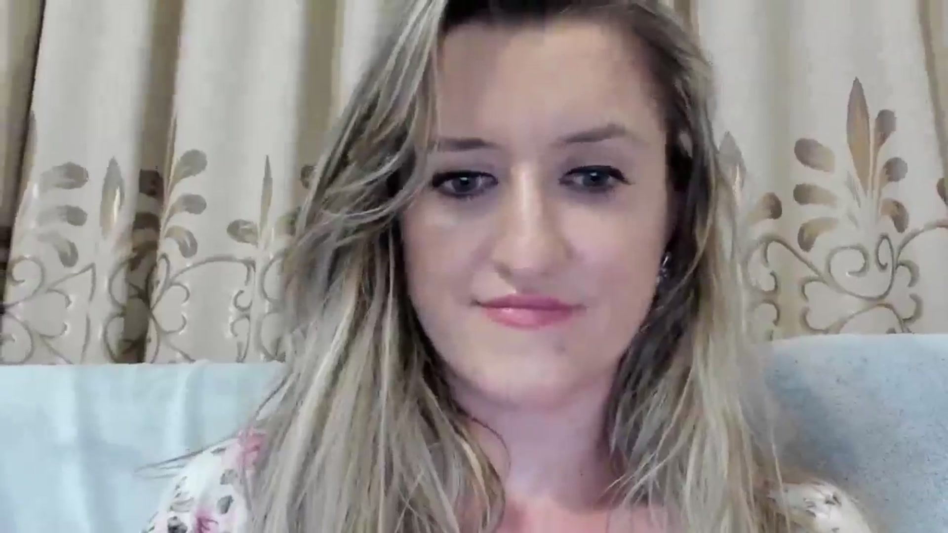 Gallery image thumbnail from BestDream's myfreecams stream on, 07/21/2025, 23:23 image 11 of 20