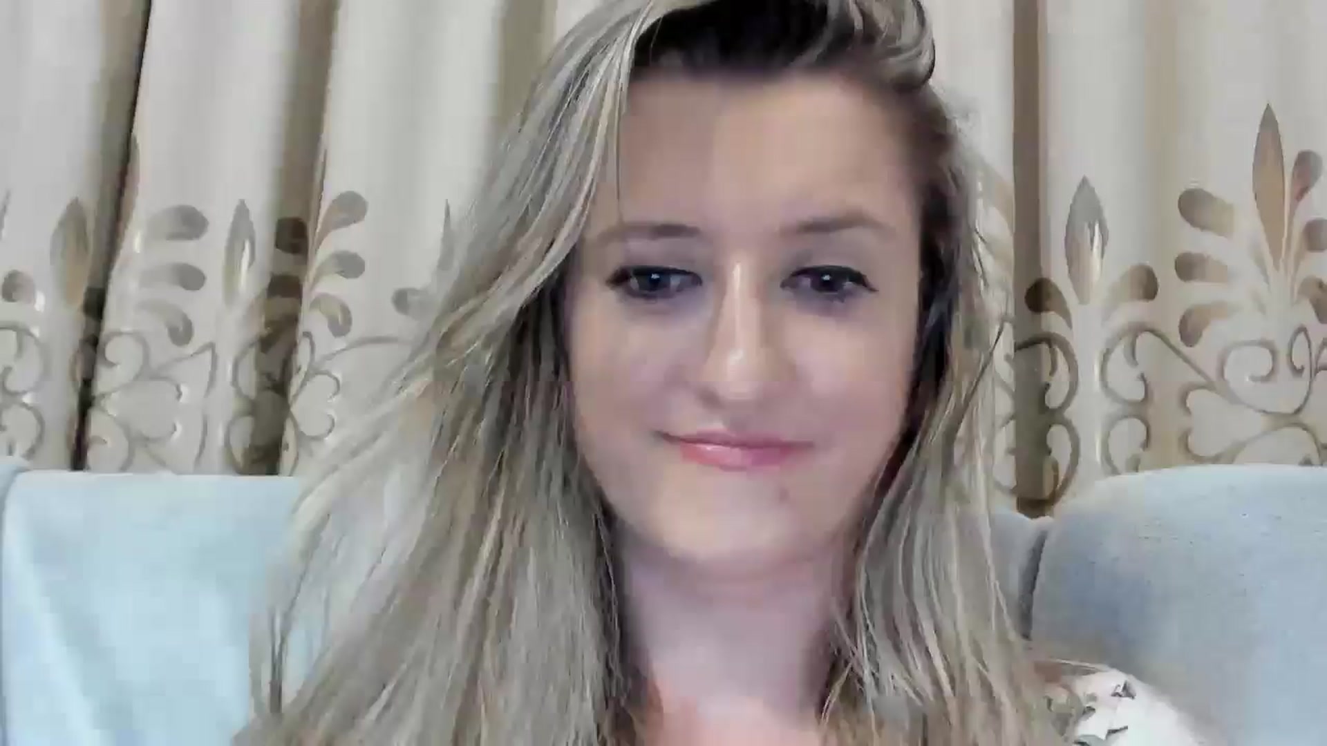Gallery image thumbnail from BestDream's myfreecams stream on, 07/22/2025, 01:35 image 16 of 20