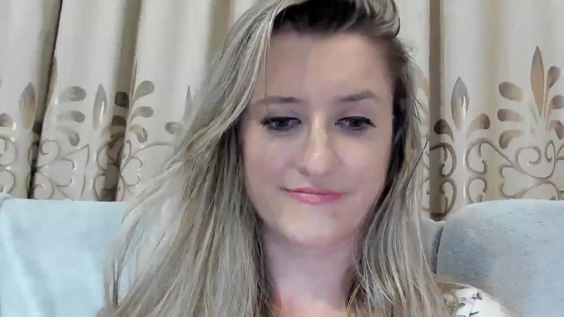 Gallery image thumbnail from BestDream's myfreecams stream on, 07/22/2025, 01:35 image 15 of 20