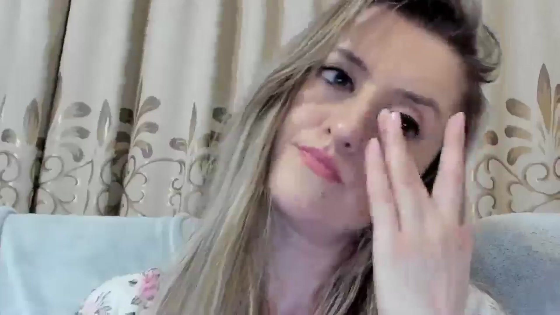 Gallery image thumbnail from BestDream's myfreecams stream on, 07/22/2025, 02:22 image 5 of 20