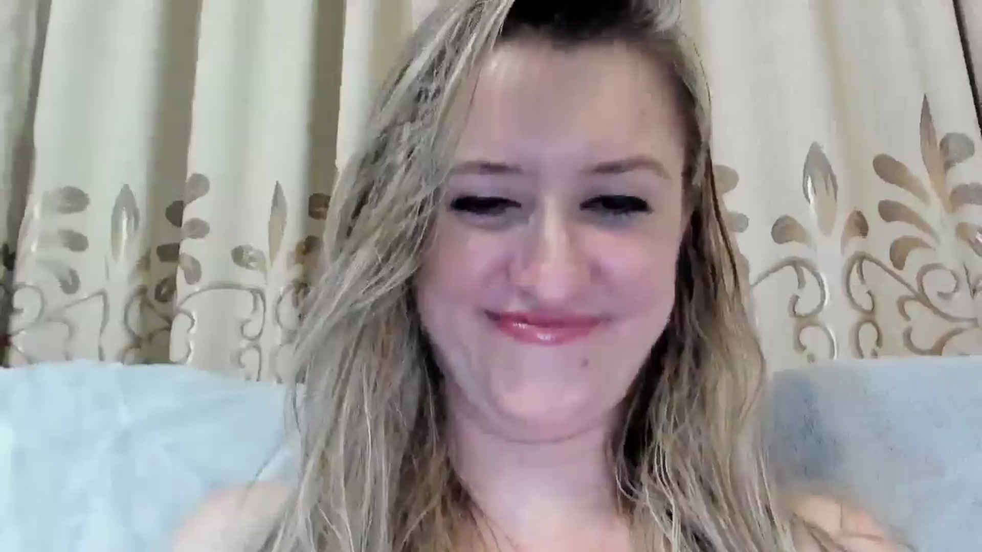 Gallery image thumbnail from BestDream's myfreecams stream on, 07/22/2025, 23:56 image 7 of 20