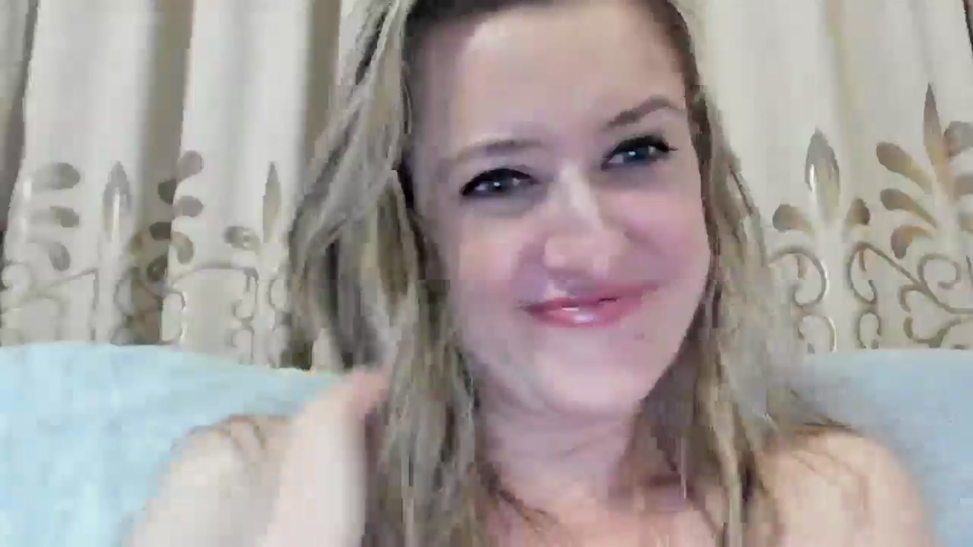 Gallery image thumbnail from BestDream's myfreecams stream on, 07/22/2025, 23:56 image 4 of 20