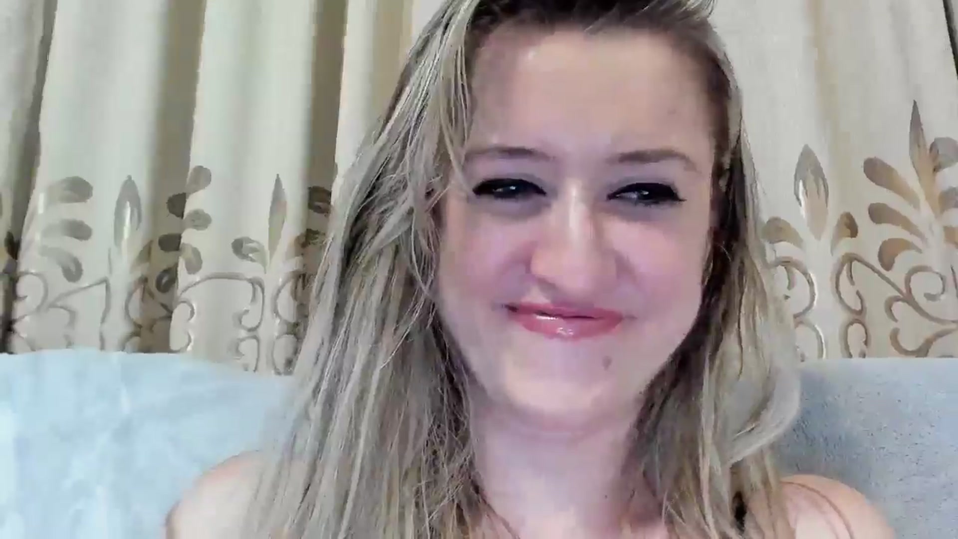 Gallery image thumbnail from BestDream's myfreecams stream on, 07/22/2025, 23:56 image 5 of 20
