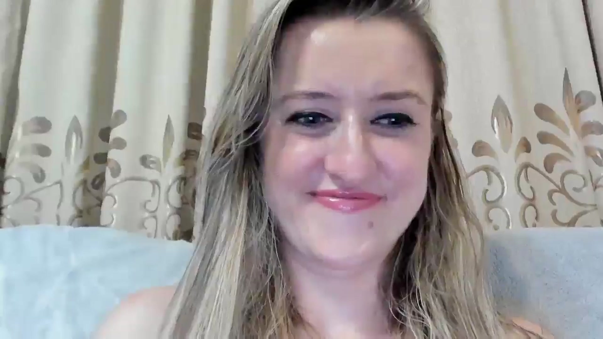 Gallery image thumbnail from BestDream's myfreecams stream on, 07/22/2025, 23:56 image 6 of 20