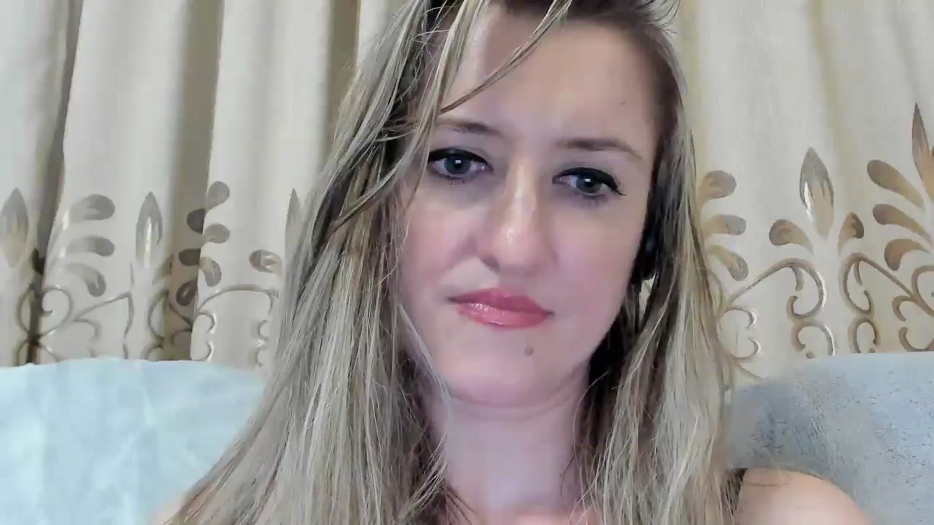 Gallery image thumbnail from BestDream's myfreecams stream on, 07/23/2025, 24:48 image 15 of 20