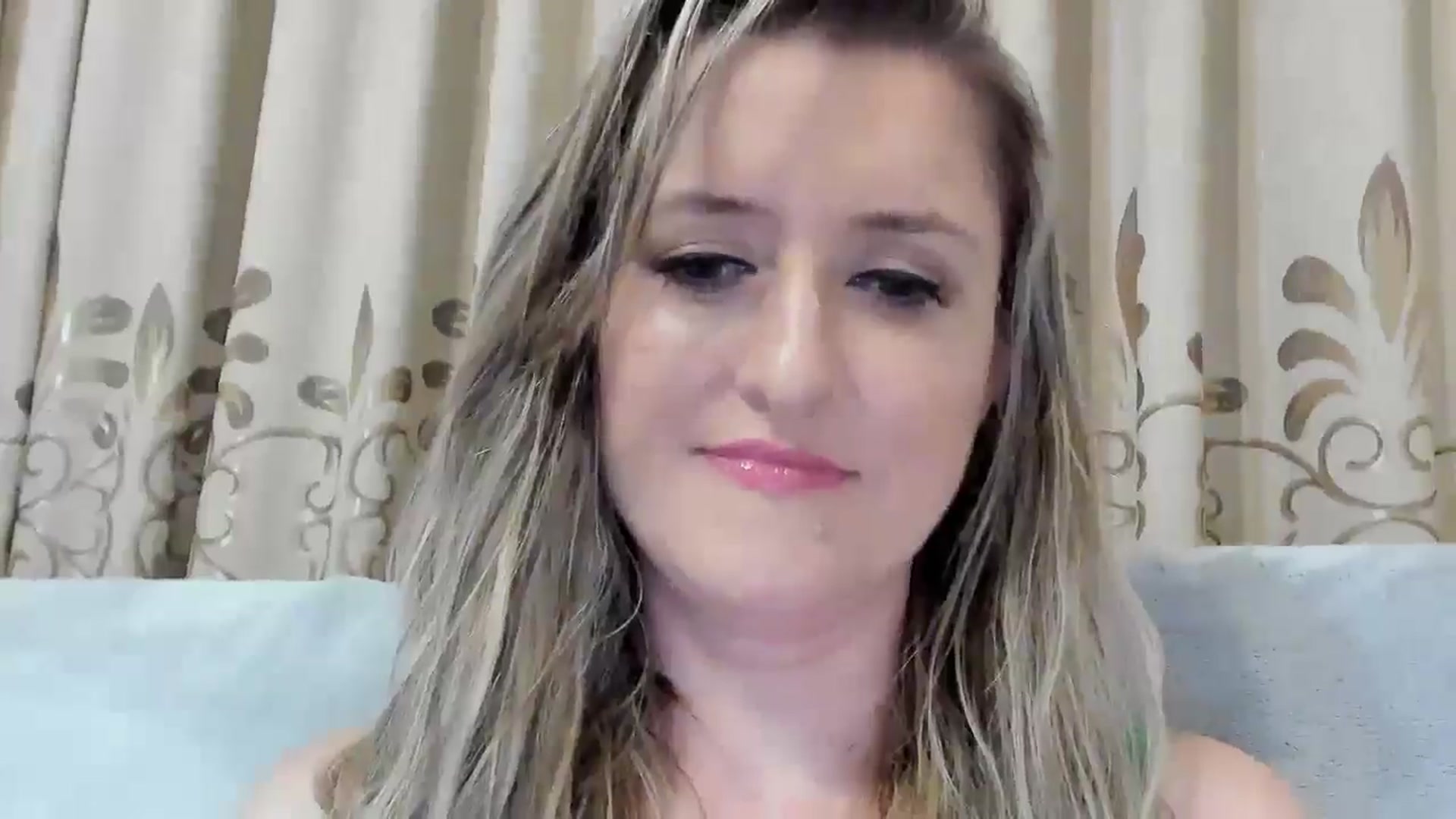 Gallery image thumbnail from BestDream's myfreecams stream on, 07/24/2025, 01:11 image 13 of 20