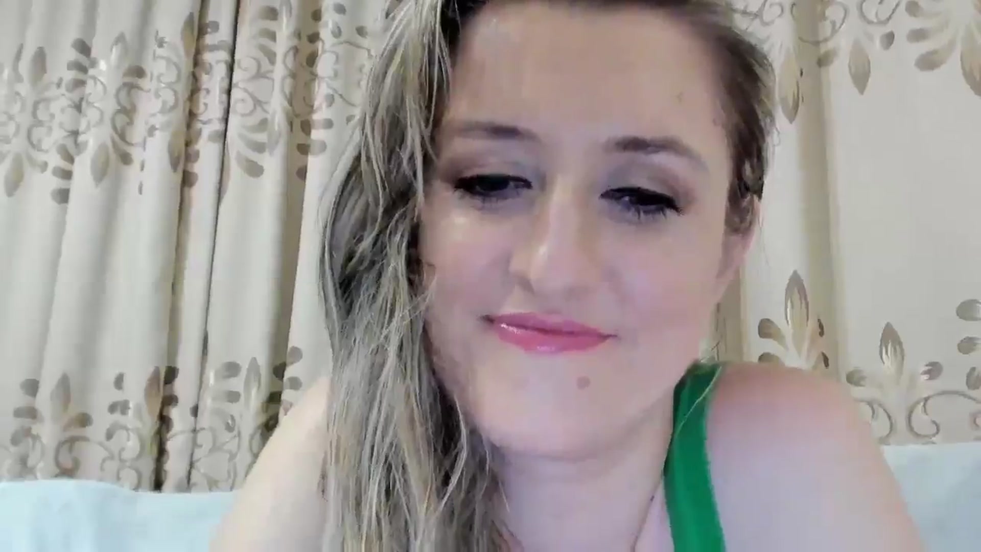 Gallery image thumbnail from BestDream's myfreecams stream on, 07/24/2025, 01:11 image 6 of 20