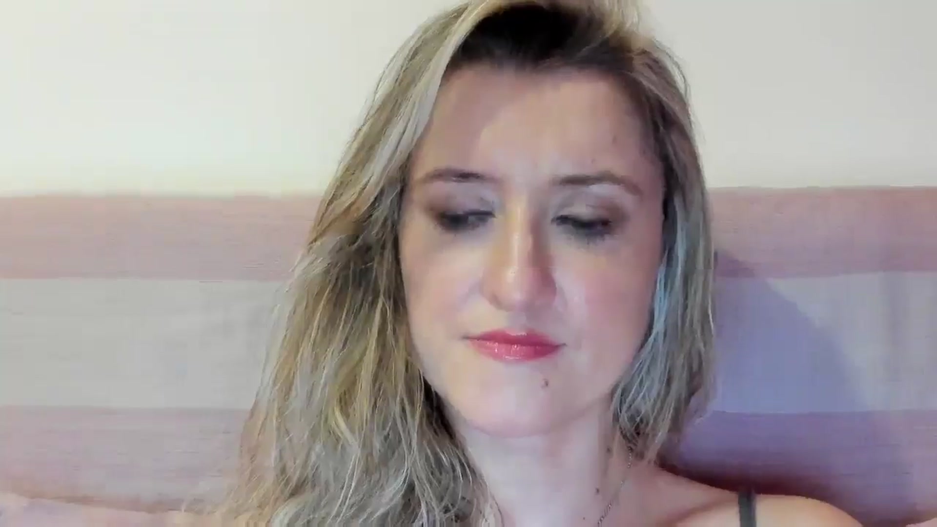 Gallery image thumbnail from BestDream's myfreecams stream on, 07/24/2025, 22:32 image 20 of 20