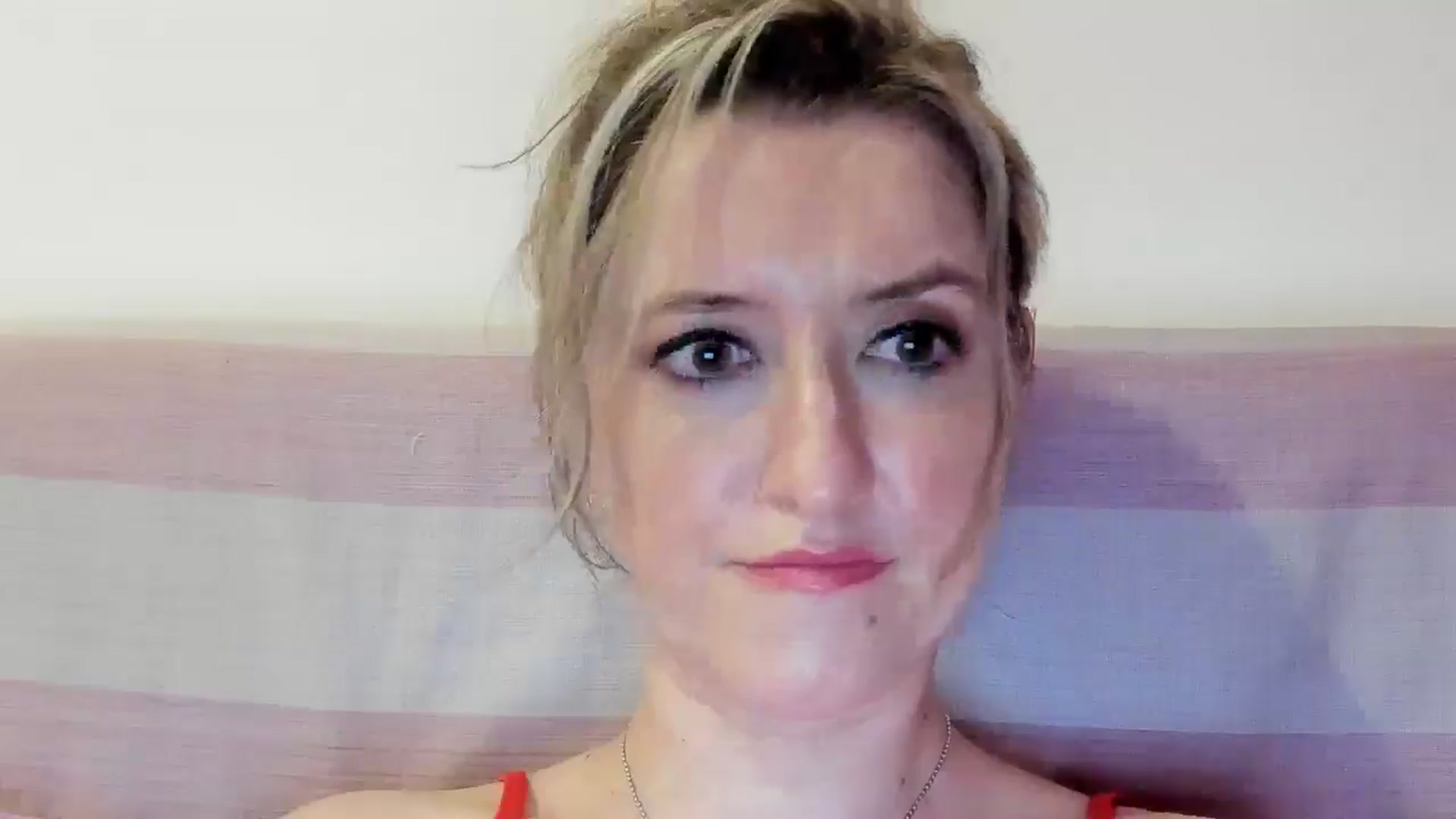 Gallery image thumbnail from BestDream's myfreecams stream on, 07/25/2025, 02:00 image 2 of 20