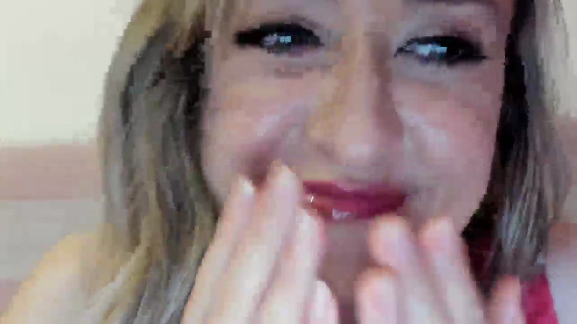 Gallery image thumbnail from BestDream's myfreecams stream on, 07/25/2025, 21:39 image 12 of 20