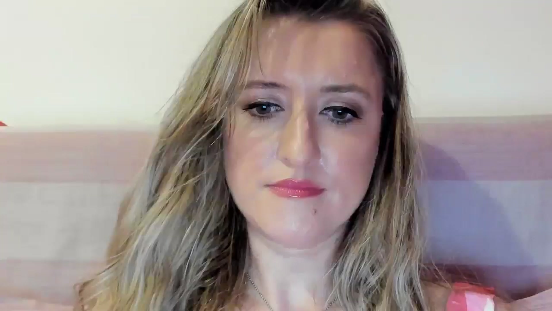 Gallery image thumbnail from BestDream's myfreecams stream on, 07/25/2025, 22:05 image 6 of 20