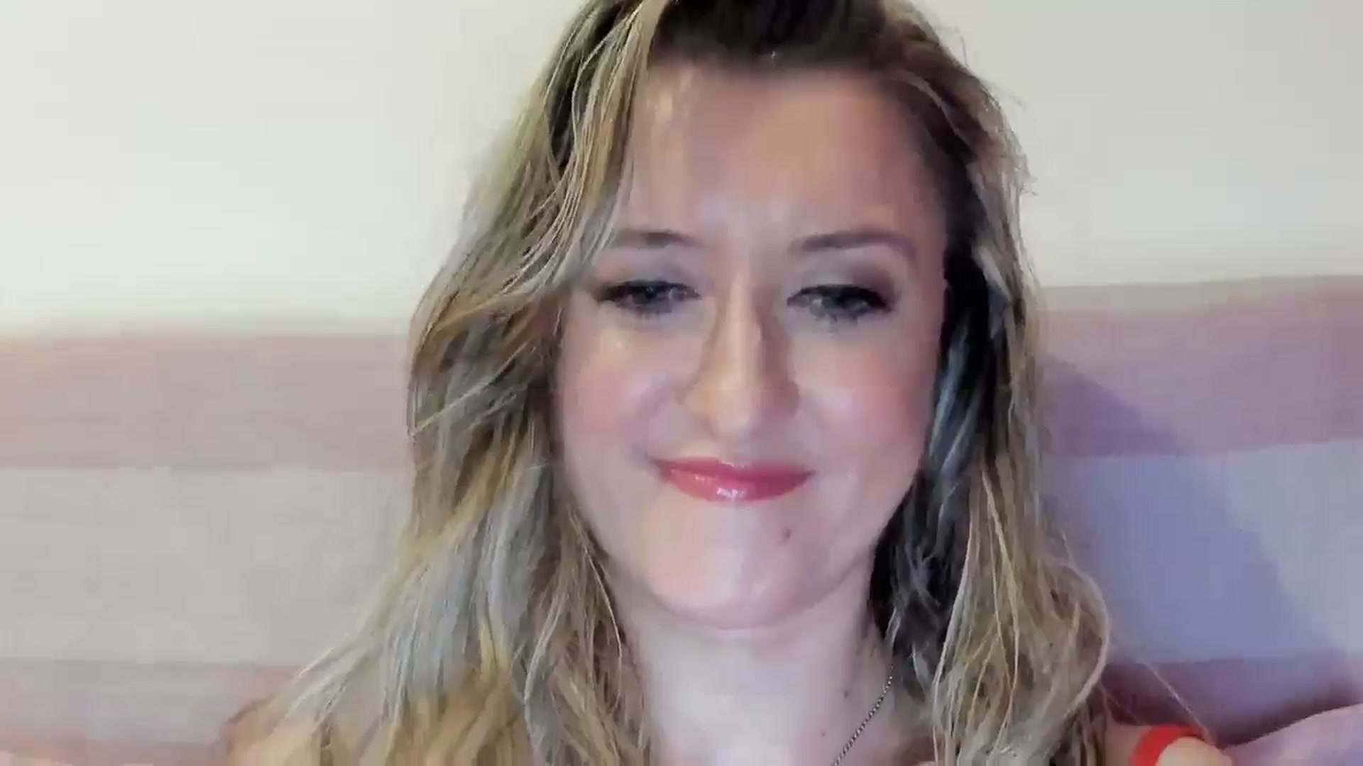 Gallery image thumbnail from BestDream's myfreecams stream on, 07/25/2025, 22:50 image 19 of 20