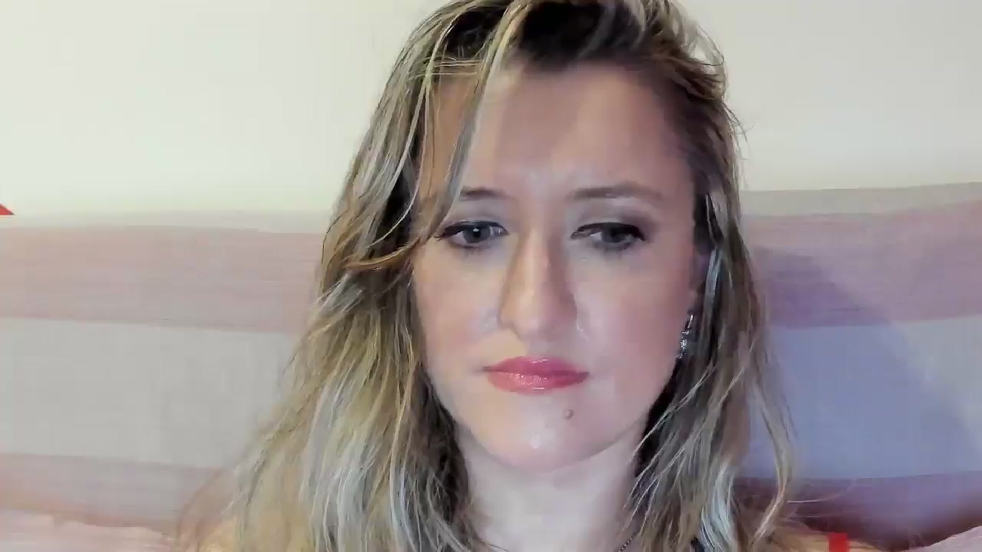 Gallery image thumbnail from BestDream's myfreecams stream on, 07/26/2025, 24:10 image 2 of 20