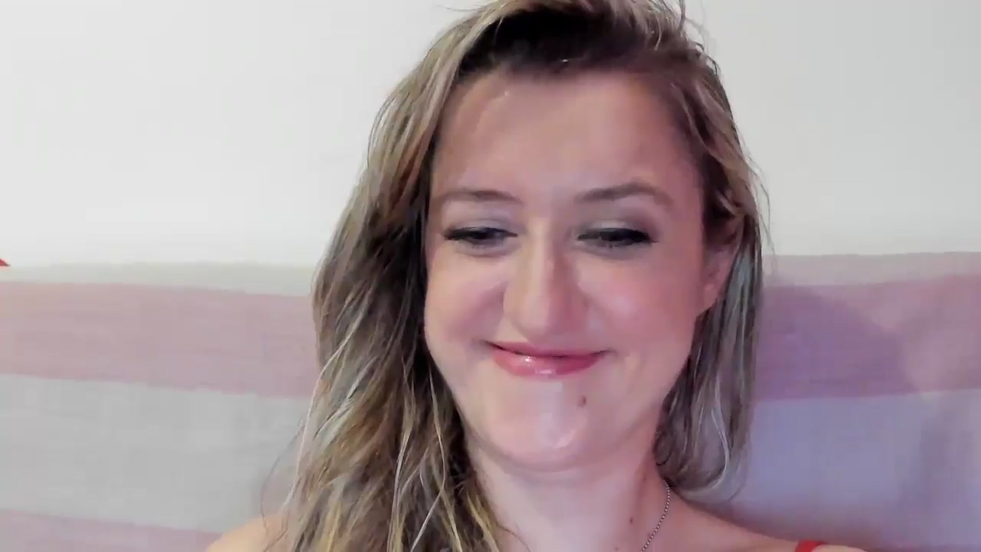 Gallery image thumbnail from BestDream's myfreecams stream on, 07/26/2025, 09:05 image 10 of 20