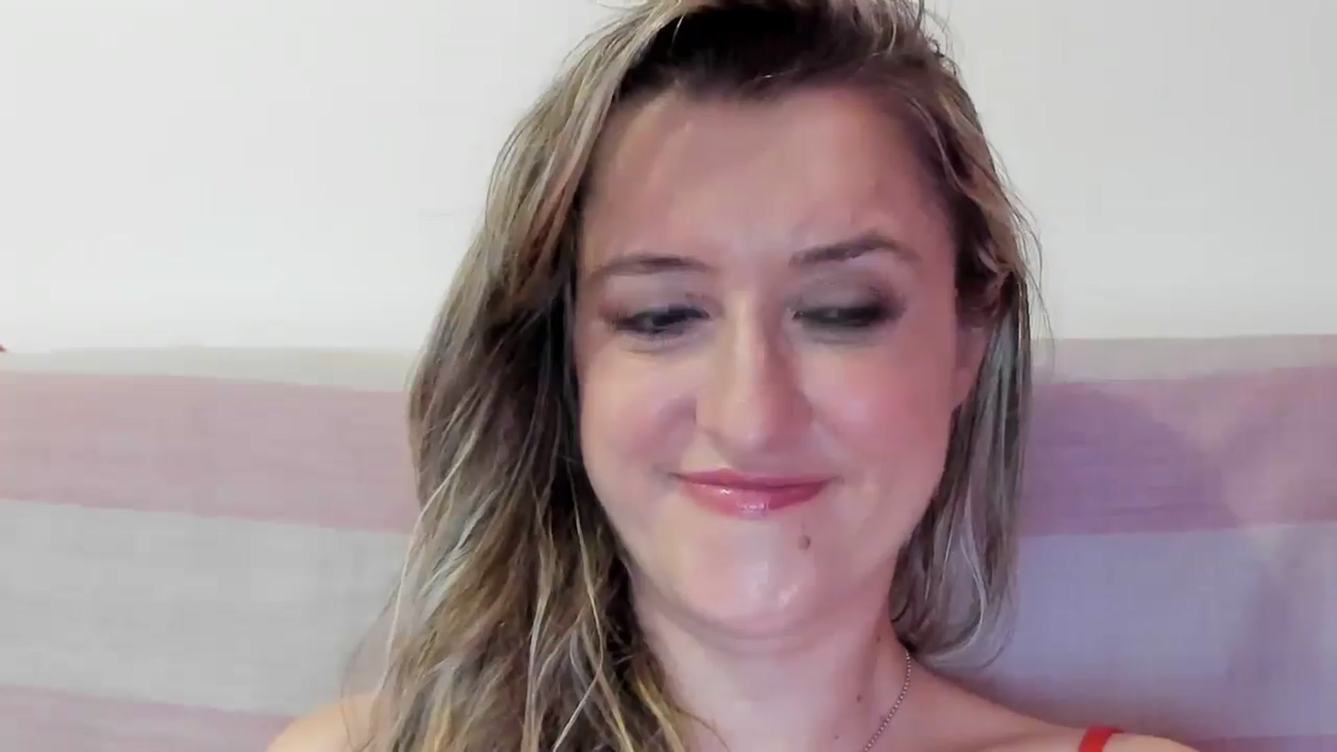 Gallery image thumbnail from BestDream's myfreecams stream on, 07/26/2025, 09:05 image 9 of 20