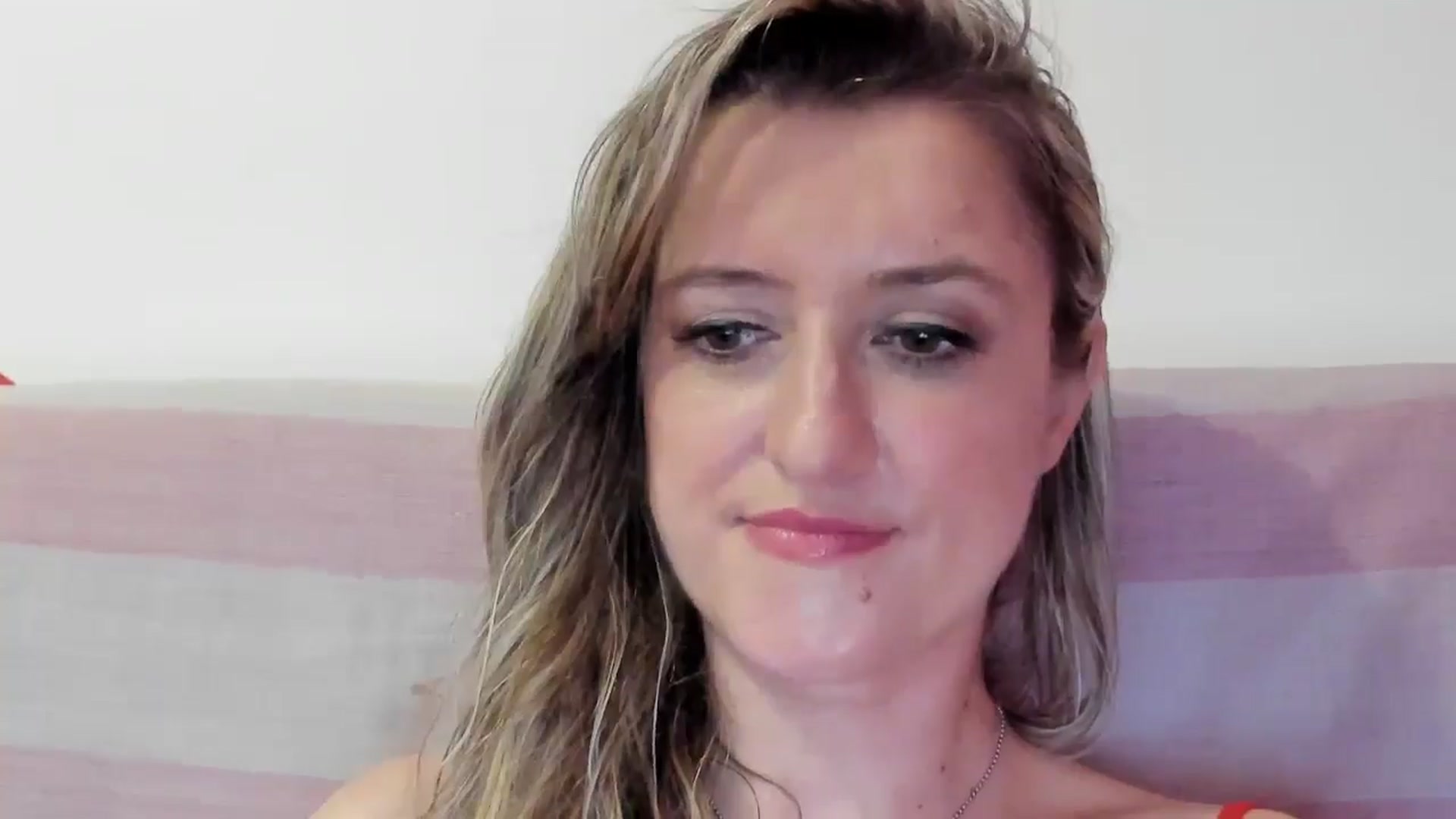 Gallery image thumbnail from BestDream's myfreecams stream on, 07/26/2025, 09:05 image 13 of 20